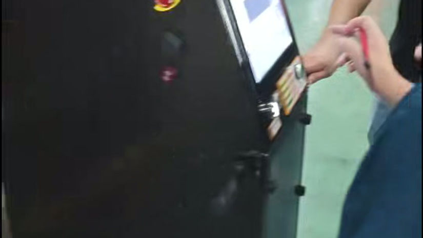 Corrugated Sheet Counter Machine R105 | AI-Powered Cardboard Counting System